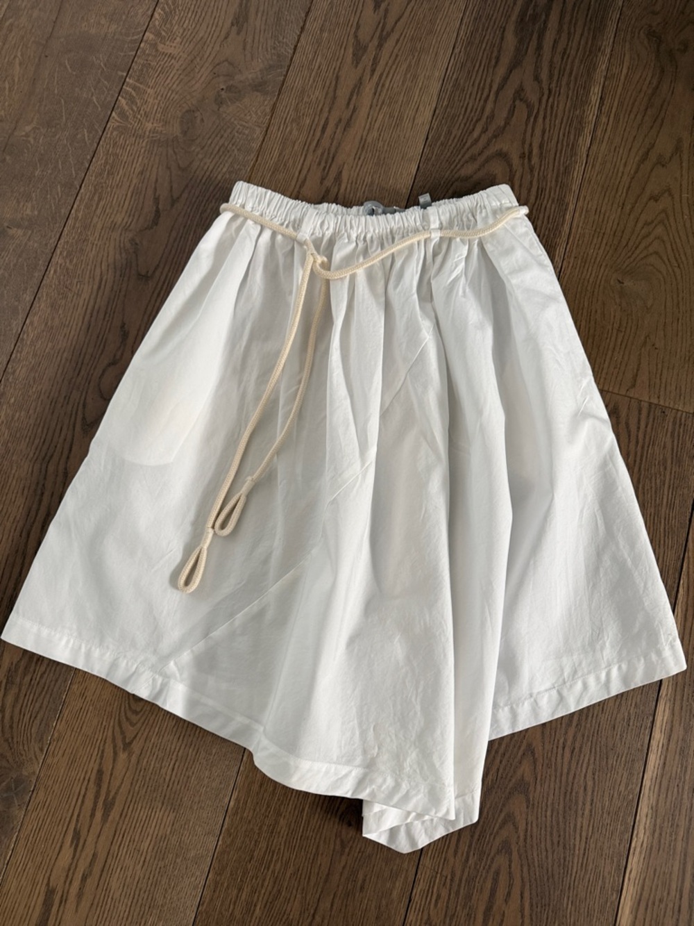 Vince Asymmetrical White Skirt – Modern Minimalist - Size small